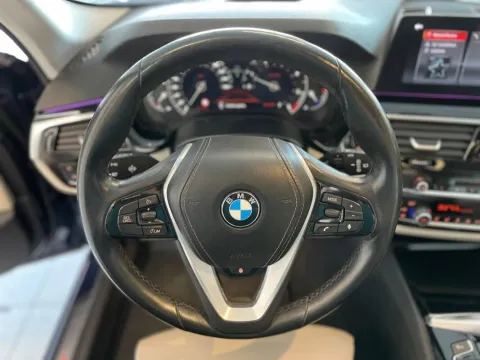 BMW 520d Touring Sport auto - Immagine 17
