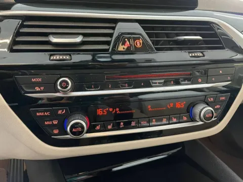 BMW 520d Touring Sport auto - Immagine 24