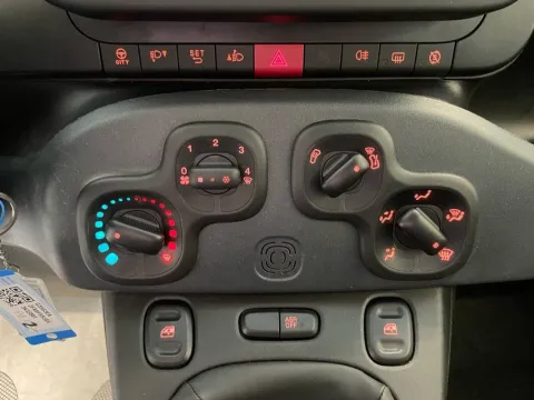 Fiat Panda 1.0 firefly hybrid s&s 70cv 5p.ti - Immagine 20
