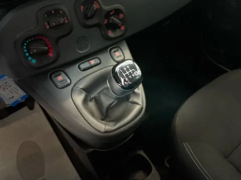 Fiat Panda 1.0 firefly hybrid s&s 70cv 5p.ti - Immagine 21