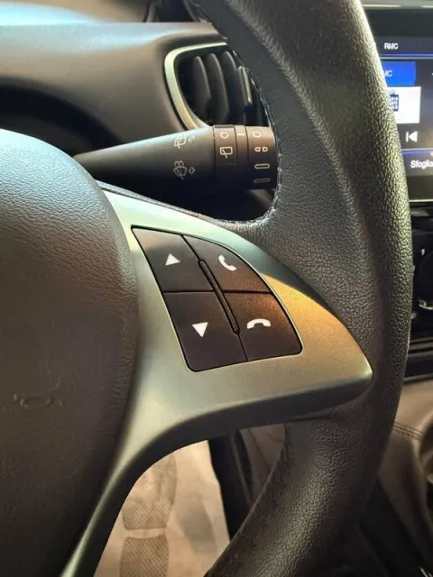 Lancia Ypsilon 1.0 firefly hybrid Silver s&s 70cv - Immagine 12