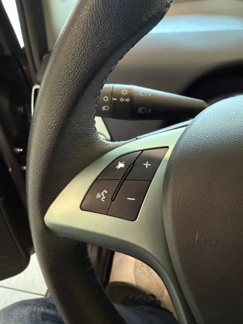 Lancia Ypsilon 1.0 firefly hybrid Silver s&s 70cv - Immagine 13