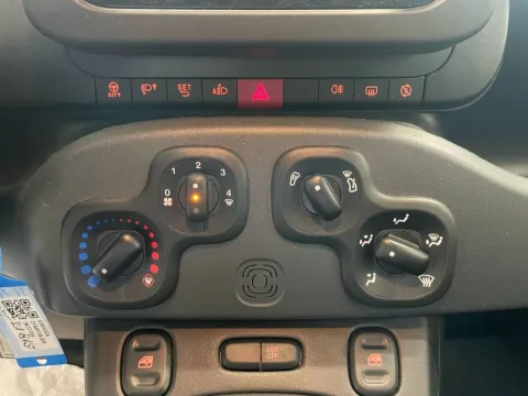 Fiat Panda 1.0 firefly hybrid s&s 70cv 5p.ti - Immagine 13
