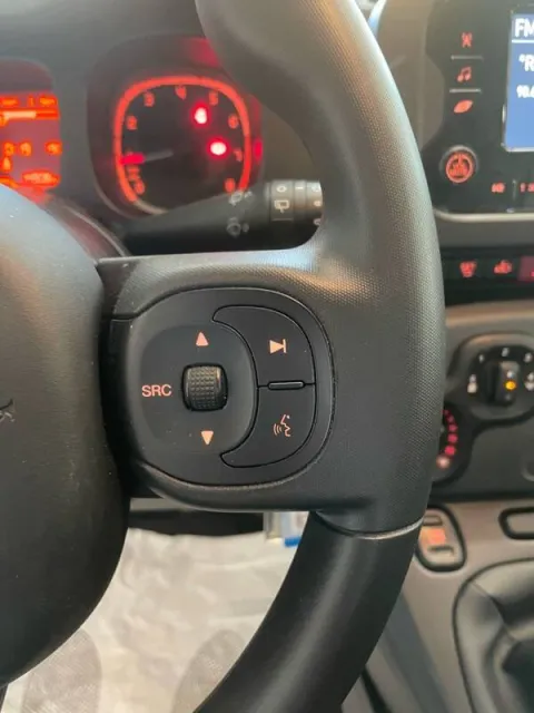 Fiat Panda 1.0 firefly hybrid s&s 70cv 5p.ti - Immagine 16