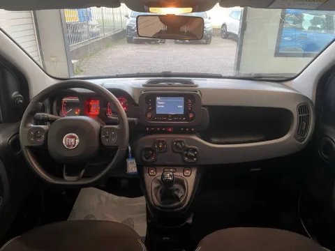 Fiat Panda 1.0 firefly hybrid s&s 70cv 5p.ti - Immagine 19