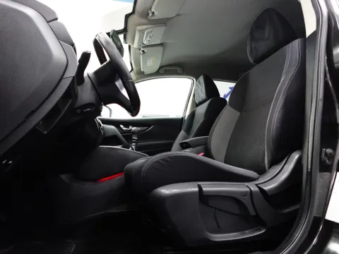 Nissan Qashqai 1.5 dci Business 110cv - Immagine 22