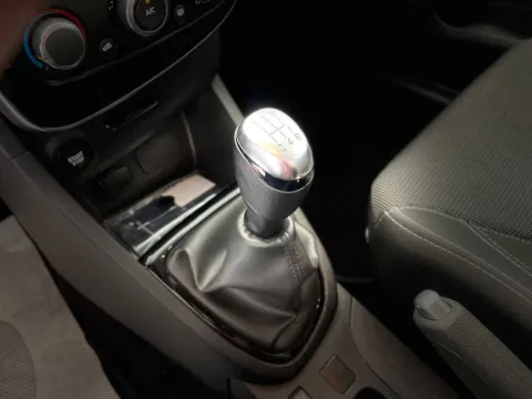 Renault Clio 1.5 dci energy Zen 90cv - Immagine 23