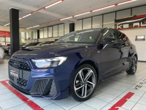 Audi A1 Sportback 30 1.0 tfsi Identity Black 110cv s-tronic - Immagine 1