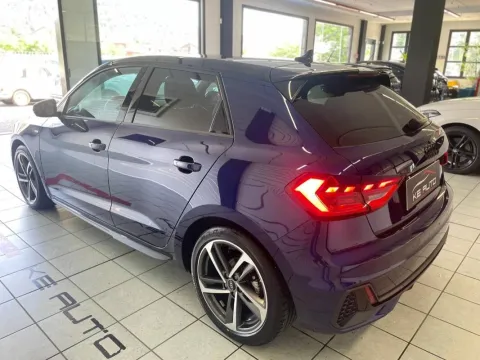 Audi A1 Sportback 30 1.0 tfsi Identity Black 110cv s-tronic - Immagine 4