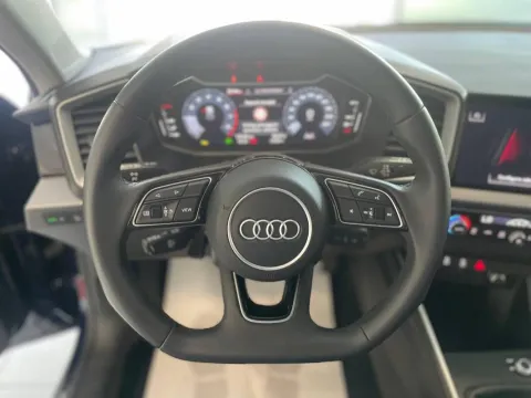 Audi A1 Sportback 30 1.0 tfsi Identity Black 110cv s-tronic - Immagine 11