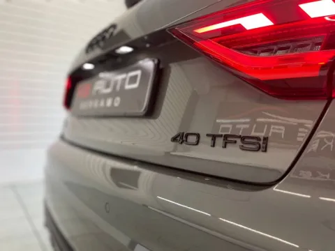 Audi A1 Sportback 40 2.0 tfsi Identity Black 200cv s-tronic - Immagine 9