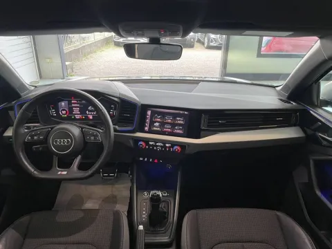 Audi A1 Sportback 40 2.0 tfsi Identity Black 200cv s-tronic - Immagine 14