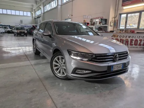 Volkswagen Passat Variant 2.0 tdi Business 150cv dsg - Immagine 6