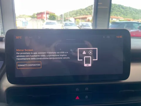 Jeep Avenger 1.2 turbo e-hybrid mhev Summit fwd 110cv edct6 - Immagine 23