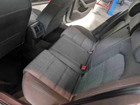 Volkswagen Passat Variant 2.0 tdi Business 150cv dsg - Immagine 9