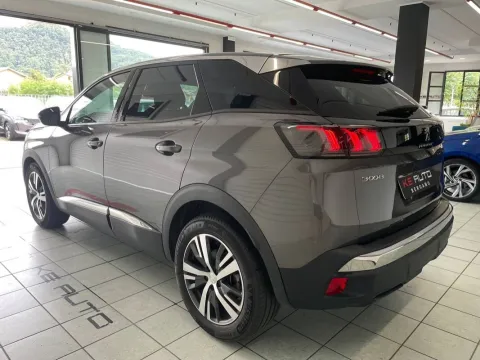 Peugeot 3008 1.5 bluehdi Allure Pack s&s 130cv eat8 - Immagine 6
