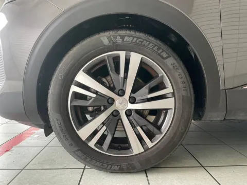 Peugeot 3008 1.5 bluehdi Allure Pack s&s 130cv eat8 - Immagine 26