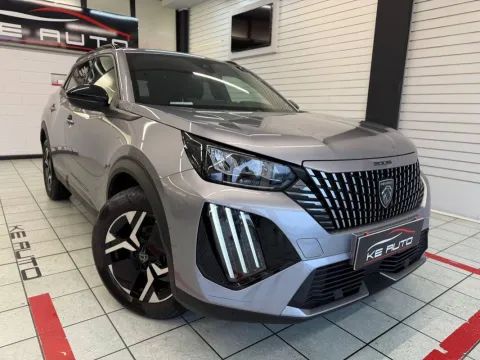 Peugeot 2008 1.2 puretech Allure s&s 100cv - Immagine 3