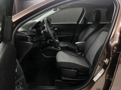 Nissan Juke 1.0 dig-t N-Connecta 117cv - Immagine 9