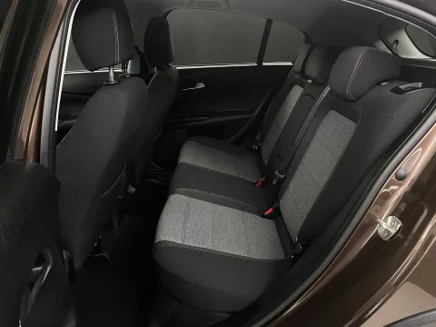 Nissan Juke 1.0 dig-t N-Connecta 117cv - Immagine 10