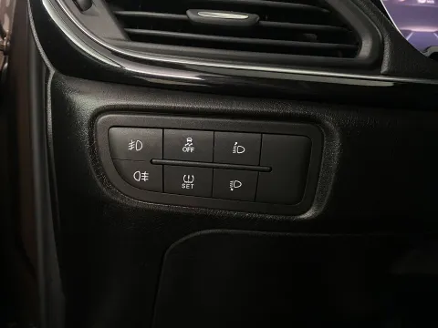 Nissan Juke 1.0 dig-t N-Connecta 117cv - Immagine 27