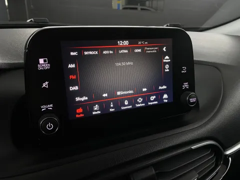 Nissan Juke 1.0 dig-t N-Connecta 117cv - Immagine 33