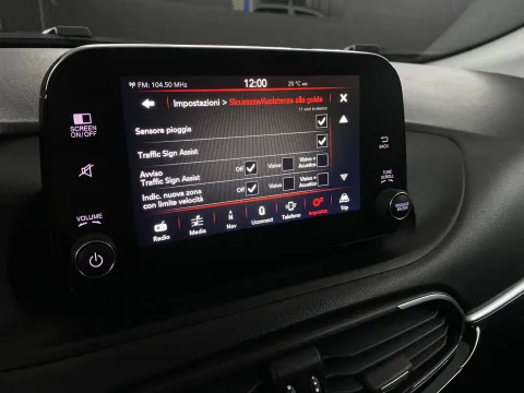 Nissan Juke 1.0 dig-t N-Connecta 117cv - Immagine 40