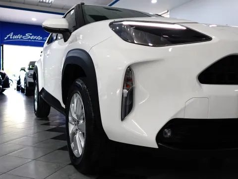 Toyota Yaris Cross 1.5h Active fwd 116cv e-cvt - Immagine 11