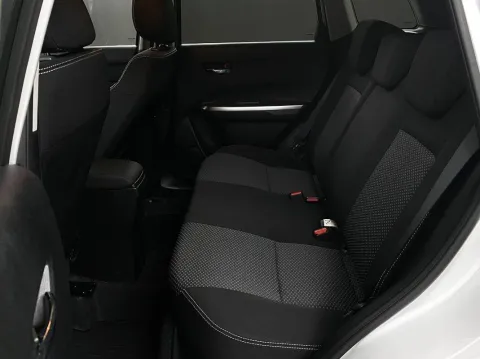 Mitsubishi L200 d.cab 2.5 di-d Invite Plus - Immagine 9