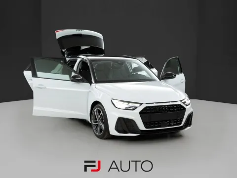 Audi A1 Sportback 30 1.0 tfsi Identity Black 116cv - Immagine 2