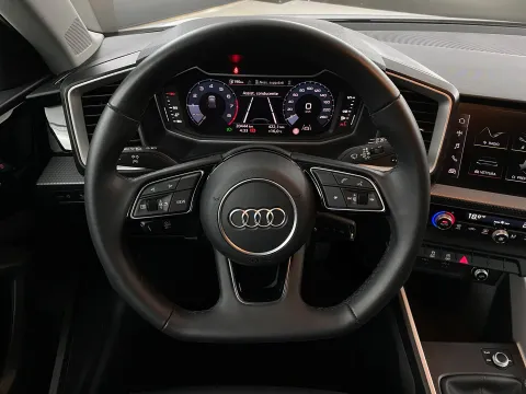 Audi A1 Sportback 30 1.0 tfsi Identity Black 116cv - Immagine 13