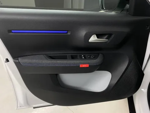 Citroen C3 1.2 puretech turbo Plus 100cv s&s - Immagine 24