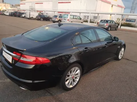 Volkswagen Passat Variant 1.6 tdi Business 120cv dsg - Immagine 18