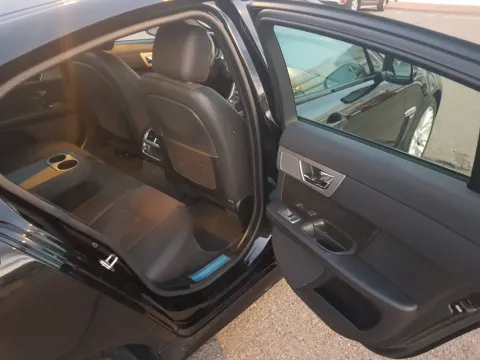 Volkswagen Passat Variant 1.6 tdi Business 120cv dsg - Immagine 23