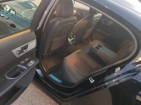 Volkswagen Passat Variant 1.6 tdi Business 120cv dsg - Immagine 25