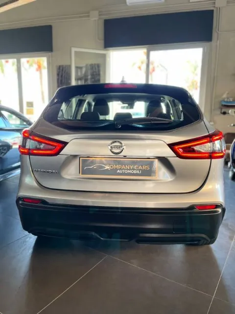Nissan Qashqai 1.5 dci Business 115cv dct - Immagine 13