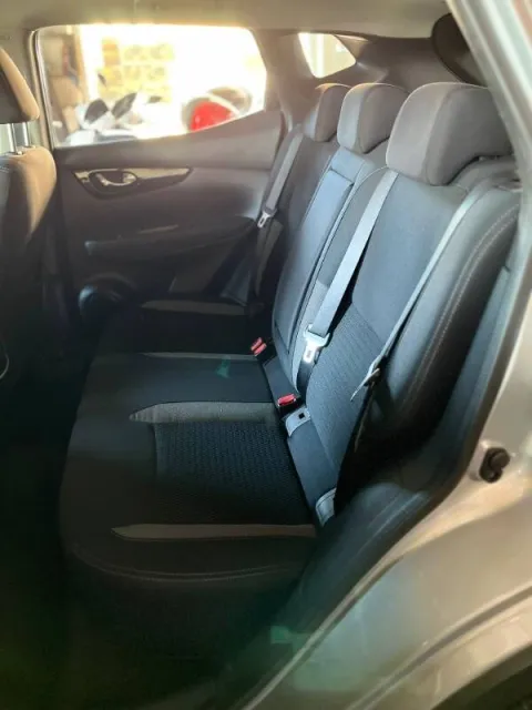 Nissan Qashqai 1.5 dci Business 115cv dct - Immagine 17