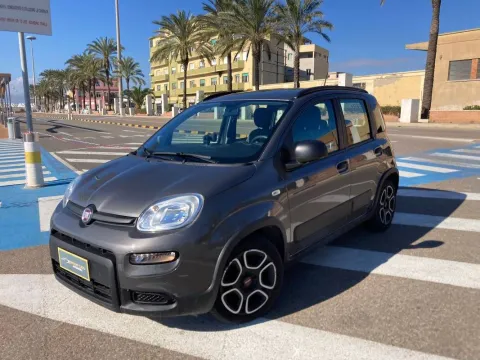 Fiat Panda 1.0 firefly hybrid City Life s&s 70cv 5p.ti - Immagine 2