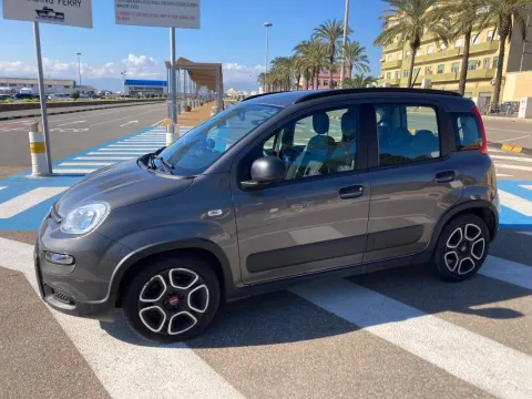 Fiat Panda 1.0 firefly hybrid City Life s&s 70cv 5p.ti - Immagine 4