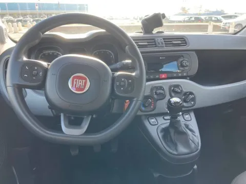 Fiat Panda 1.0 firefly hybrid City Life s&s 70cv 5p.ti - Immagine 9