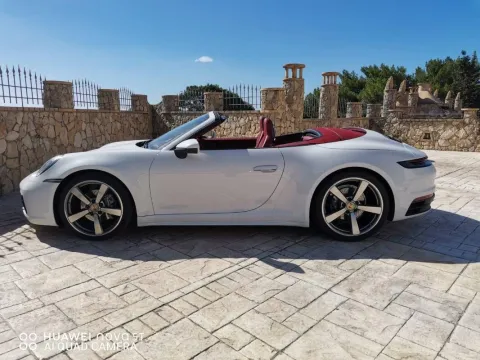 Porsche 911 Cabrio 3.0 Carrera auto - Immagine 1