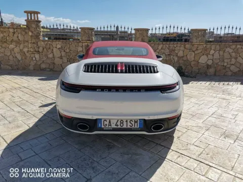Porsche 911 Cabrio 3.0 Carrera auto - Immagine 4