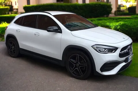 Mercedes GLA 200 d Premium auto - Immagine 3