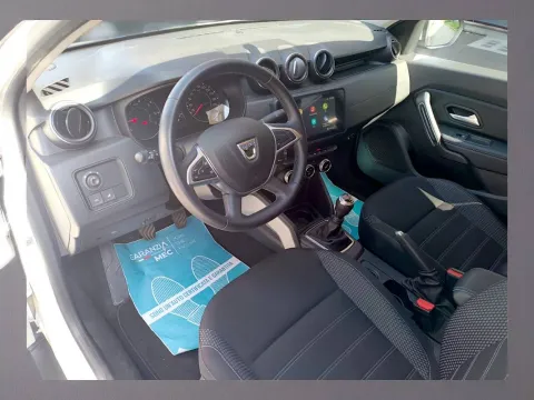 Dacia Duster 1.0 tce Prestige Gpl 4x2 100cv - Immagine 10