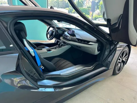 BMW i8 Coupe 1.5 auto - Immagine 8
