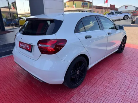 Mercedes A 180 d Sport my16 - Immagine 7