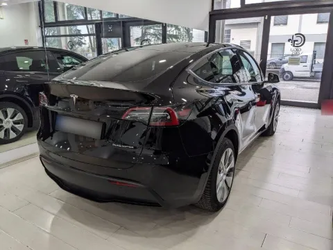 Tesla Model Y Long Range Dual Motor awd - Immagine 6