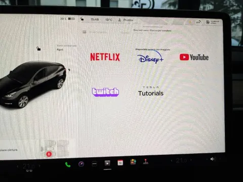 Tesla Model Y Long Range Dual Motor awd - Immagine 27