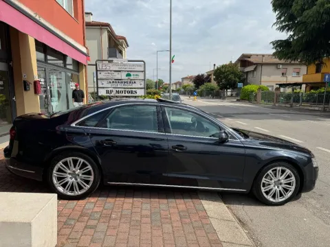 Audi A8 3.0 V6 tdi quattro tiptronic - Immagine 4