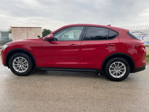 Alfa Romeo Stelvio 2.2 t Business Q4 190cv auto - Immagine 5